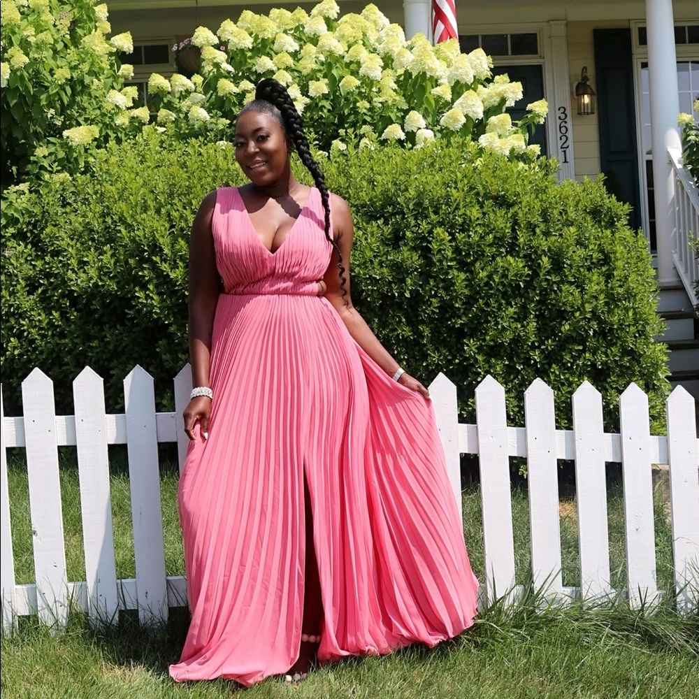 Fame & Partners Pink cutout Gown